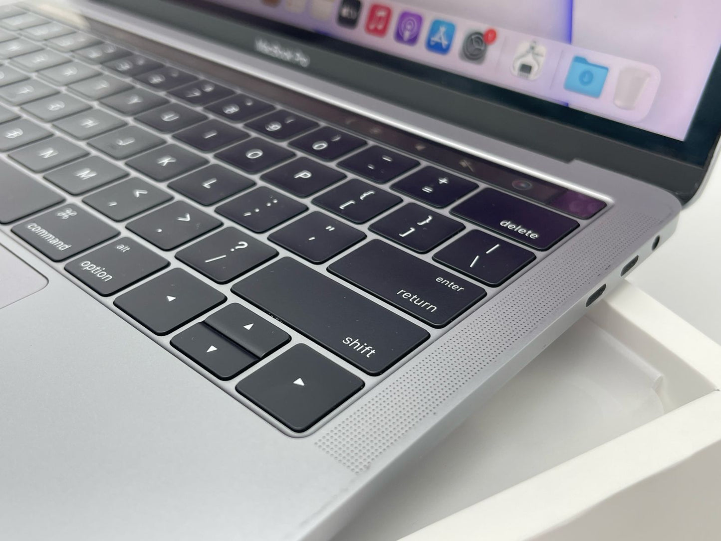 MacBook PRO 2016 256 GB Touch Bar